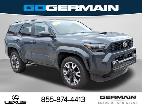Used 2025 Toyota 4Runner TRD Sport Premium AWD/4WD image 5