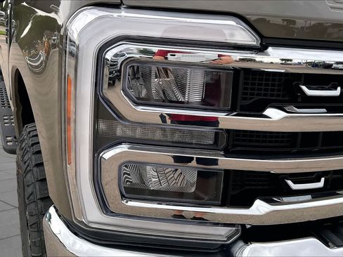 New 2026 Ford F250 Lariat w/ Tremor Off-Road Package AWD/4WD image 13