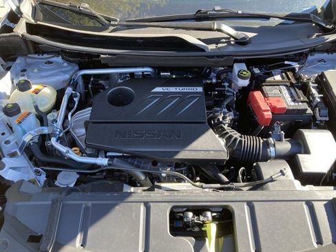 Used 2025 Nissan Rogue SV image 43