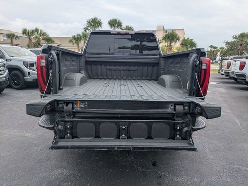 Used 2024 GMC Sierra 3500 Denali w/ Denali Reserve Package AWD/4WD image 15