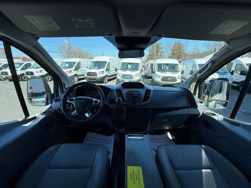 Used 2018 Ford Transit 250 148 Low Roof w/ Exterior Upgrade Package image 30