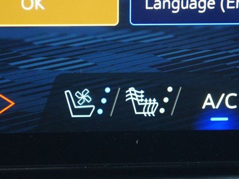 New 2025 Chevrolet Suburban Premier image 4