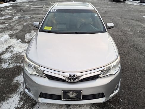 Used 2014 Toyota Camry XLE image 3