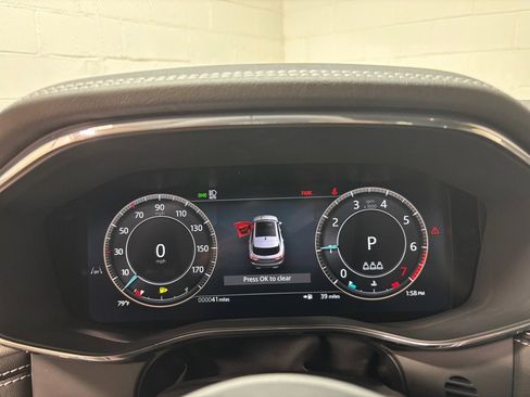 New 2026 Jaguar F-PACE R-Dynamic S image 17