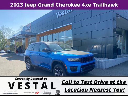 New 2023 Jeep Grand Cherokee Trailhawk w/ Luxury Tech Group III image 1