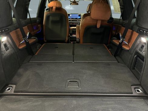 Used 2024 BMW X7 xDrive40i w/ Executive Package image 35