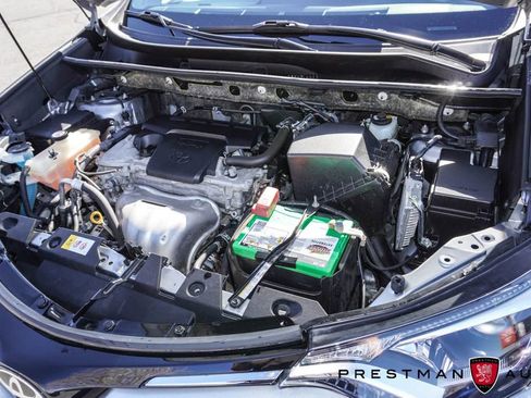 Used 2018 Toyota RAV4 XLE image 40