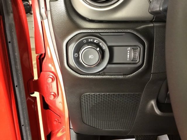 Used 2023 Jeep Wrangler Unlimited Sport AWD/4WD image 29