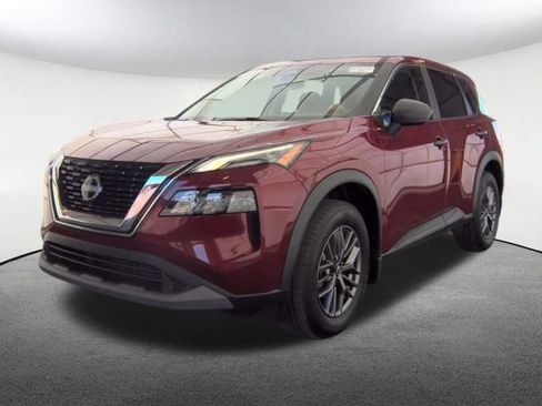 Used 2023 Nissan Rogue S AWD/4WD image 2