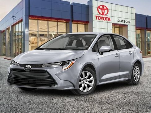 Used 2023 Toyota Corolla LE FWD image 2