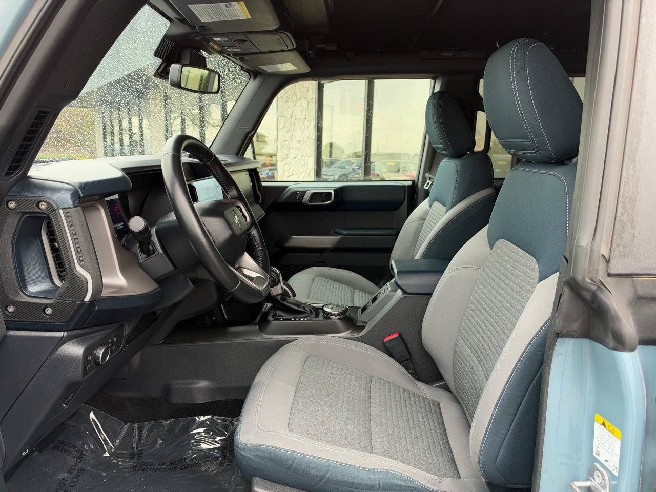 Used 2022 Ford Bronco Outer Banks AWD/4WD image 2