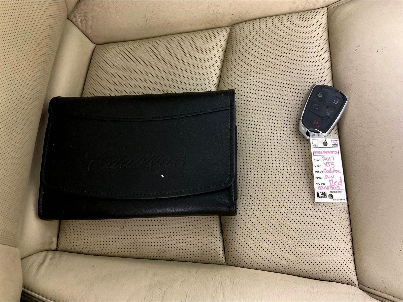 Used 2017 Cadillac XT5 Luxury w/ Driver Awareness Package FWD image 35