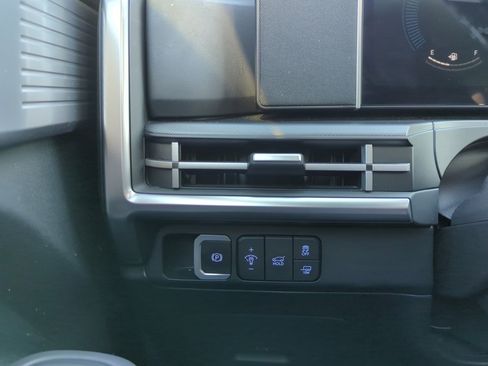 Used 2025 Hyundai Santa Fe XRT image 32