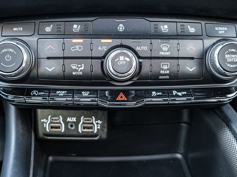 Used 2024 Dodge Durango GT image 44