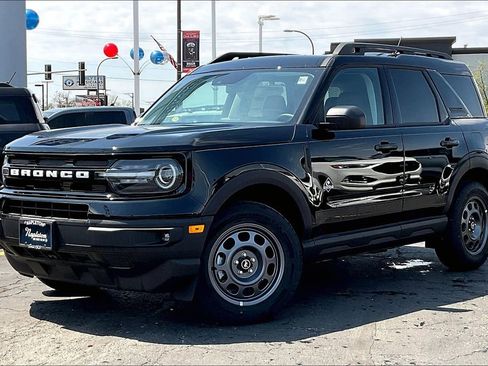 Used 2024 Ford Bronco Sport Outer Banks AWD/4WD image 2