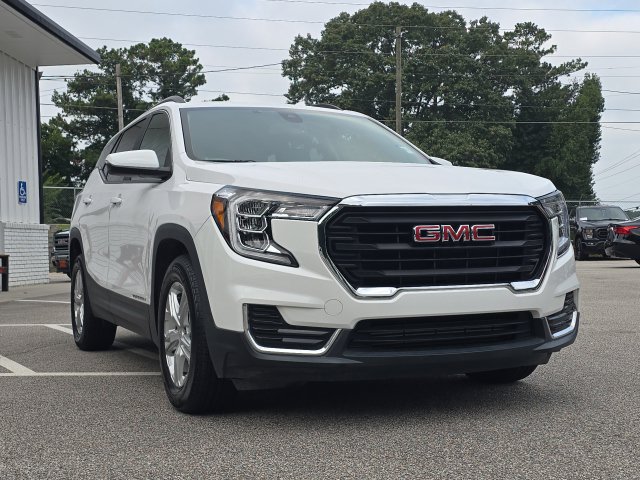 Used 2022 GMC Terrain SLE w/ Driver Convenience Package FWD image 7