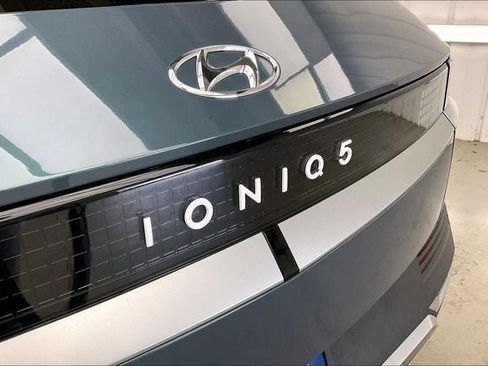Certified 2024 Hyundai Ioniq 5 SEL RWD image 9
