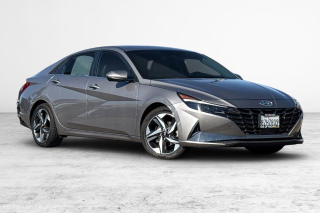 Used 2021 Hyundai Elantra Limited FWD image 2