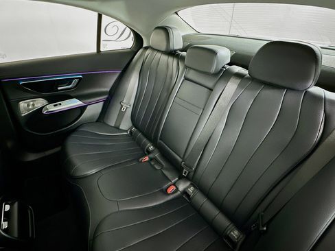 Used 2025 Mercedes-Benz E 450 4MATIC Sedan w/ Night Package image 23