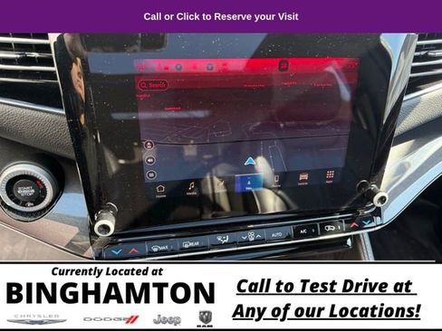 Used 2023 Jeep Wagoneer 4WD w/ Premium Group I image 18