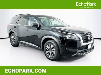 Used 2024 Nissan Pathfinder SV