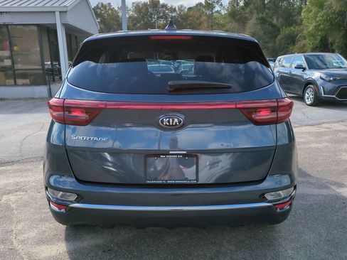 Certified 2022 Kia Sportage LX w/ LX FWD Value Edition Package image 6