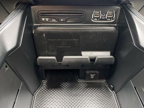 Used 2019 RAM 1500 Limited image 36