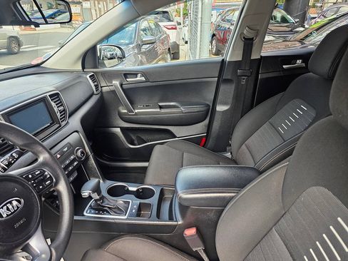 Used 2017 Kia Sportage LX w/ LX Popular Package FWD image 5