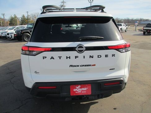 Used 2025 Nissan Pathfinder Rock Creek image 6