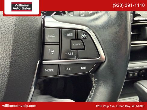 Used 2020 Toyota Highlander XLE image 24