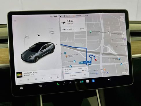 Used 2018 Tesla Model 3 Long Range RWD image 11