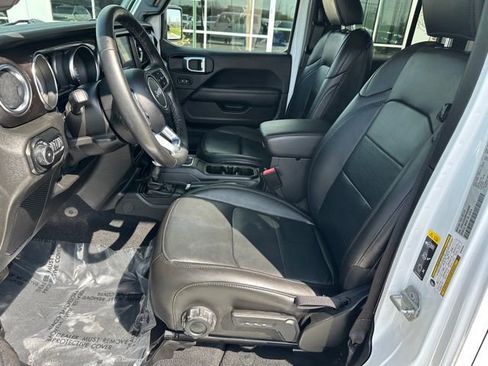 Used 2021 Jeep Wrangler Unlimited Sahara AWD/4WD image 17