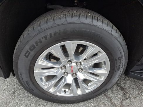 Used 2025 GMC Yukon Denali AWD/4WD image 20