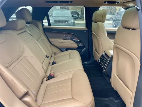 Used 2024 Land Rover Range Rover Sport SE AWD/4WD image 31