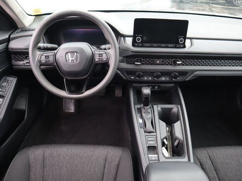 Used 2023 Honda Accord EX image 12