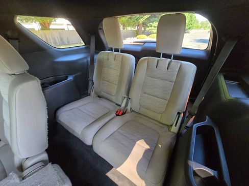 Used 2014 Ford Explorer FWD image 19