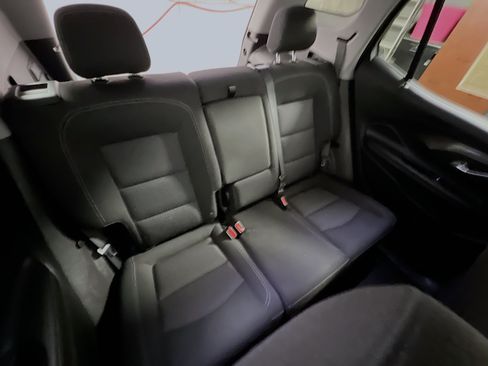 Used 2024 GMC Terrain SLE AWD/4WD image 33