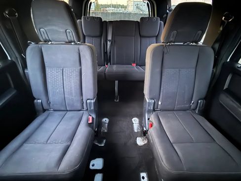 Used 2017 Ford Expedition EL XLT AWD/4WD image 21