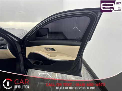 Used 2020 BMW 330i xDrive Sedan w/ Driving Assistance Package image 51