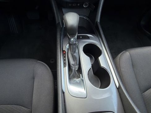 Used 2021 Chevrolet Malibu LT image 21