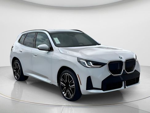 New 2026 BMW X3 xDrive30i w/ Premium Package AWD/4WD image 3