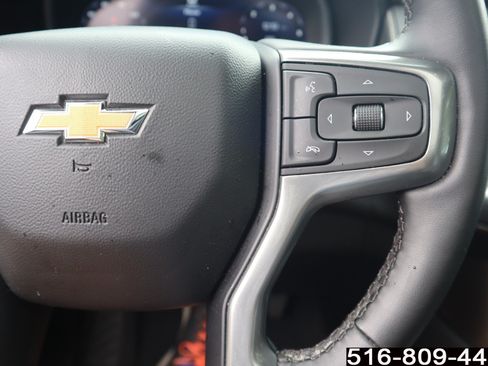 Used 2023 Chevrolet Suburban Premier AWD/4WD image 24