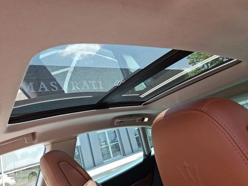 Used 2017 Maserati Levante w/ Sport Package image 14