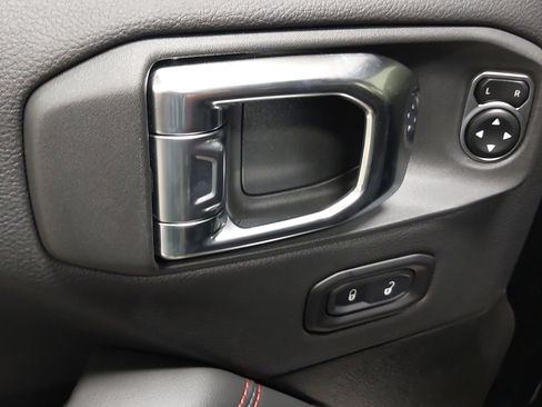 New 2026 Jeep Wrangler Unlimited Rubicon image 25