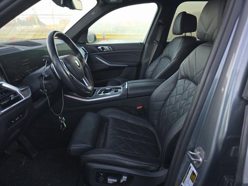 Used 2024 BMW X5 sDrive40i image 4