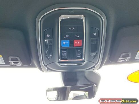 Certified 2025 Jeep Grand Cherokee Altitude image 13