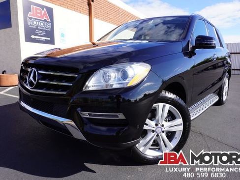 Used 2014 Mercedes-Benz ML 350 ML Class 350 SUV Rear DVD image 1