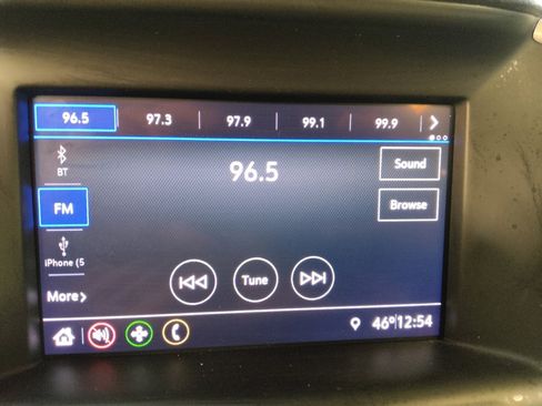 Used 2020 GMC Terrain SLE image 25