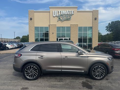Used 2019 Lincoln Nautilus Reserve FWD image 1