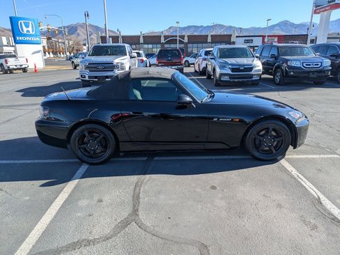 Used 2007 Honda S2000 Base image 2